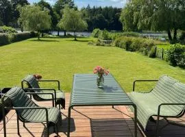 Lakeside House With Private Pier At Ry Møllesø
