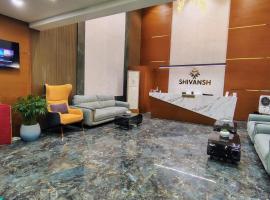 Hotel Shivansh，位于Veraval的酒店