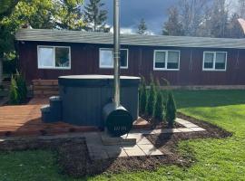 Laulasmäe Puhkebaas，位于劳拉斯玛的酒店