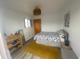 Room in Cappa，位于基尔拉什的酒店