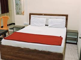 sai villa lodging and boarding，位于Virār的酒店
