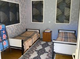Cimi Deresi Ailevi Rostoran，位于Qarovulüstü的酒店