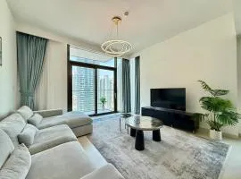 Luxurious and Spacious 2BR Burj Crown Downtown