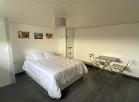 Studio chez l'Habitant