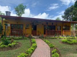 El Paraíso Casa Campestre，位于瓜杜阿斯的酒店