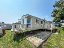 Stunning 8 Berth Caravan With Decking And Unlimited Wi-Fi, Ref 71012P