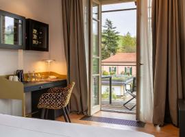 Villaggio Narrante - Le Case dei Conti Mirafiore，位于塞拉伦加达尔巴的豪华型酒店