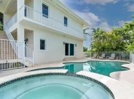 Angler & Ale- Waterfront Pool Home, Hot Tub & 60 Dock