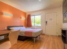 Motel 6 Las Vegas, NV – I-15 Stadium