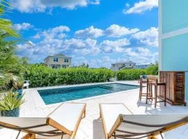 Paradise Found - Luxury Waterfront Pool Home, 50' Dock