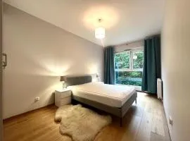 Wichrowa Apartment - Parking - Self Check-In 20h