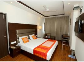 Airport Hotel The R Blues - New Delhi，位于新德里的酒店