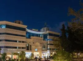 Square Boutique Hotel