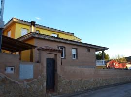 Casa Dobón，位于Castralvo的酒店