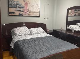 Cozy，位于Guttenberg的带热水浴缸的酒店