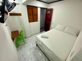 Posada Los Palitos，位于巴亚索拉诺的酒店