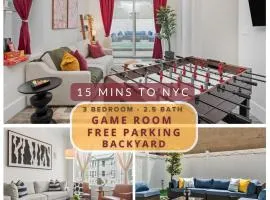 LUXE 3BR with Free Parking & Backyard and 15min to NYC