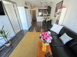 Perfect Stay Steps to Petco Park, Downtown, Convention Center