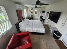 Sanford Suite Near Beaches, Parks & Airports