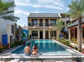 Tam Coc Center Luxury Hotel & Villa，位于宁平的酒店
