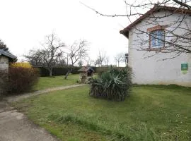 Charmant Gîte Rural avec Jardin en Haute-Saône - FR-1-583-438