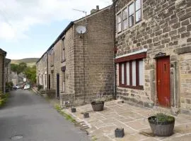 Weavers Houses - Uk12796