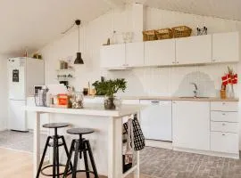 Bright And Lovely Summerhouse In Løkken