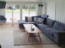 Cottage Charm Near Lønstrup Lighthouse，位于伦斯楚普的酒店