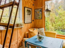 Swedish Quarry Guesthouse，位于Lönsboda的酒店