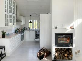 Home With Sauna Near Klitmøller，位于齐斯泰兹的酒店