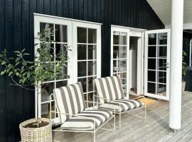 Family Holiday Home Near Denmark's Best Beach，位于瓦格罗斯的酒店