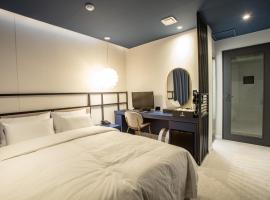 On the Moon Hotel，位于原州市的酒店