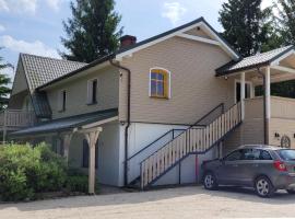 Klimaty- apartamenty nad rzeką，位于缅济莱谢的酒店