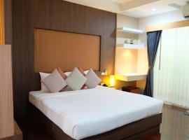 Eastpana Executive Residence 304 Prachinburi，位于Si Maha Phot的酒店