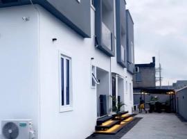 Immortal Empire Homes ltd，位于莱基的酒店