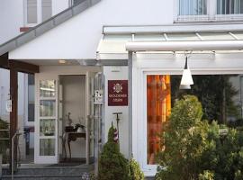 Hotel Goldener Stern，位于圣英贝特萨尔布吕肯机场 - SCN附近的酒店