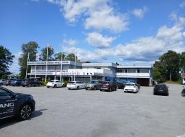 Høk Kro & Motell AS，位于萨普斯堡的酒店