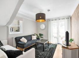 Western House - Sleeps 11 - 2 Bath - Free Parking，位于布莱顿霍夫的酒店