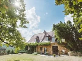 Maison du Noyer, Parc de la Fage