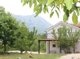 Spacious Holiday Home - Serene Village Near The Coast