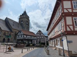 Altes Rathaus Kassel-Wolfhagen，位于沃尔夫根的酒店
