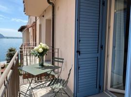 Al 3-5-7 Lake Retreat，位于普雷多雷的酒店