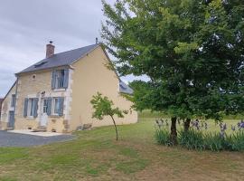 La Gagère, maison de campagne berrichonne，位于Azy的酒店