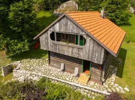 Koča na Lazu