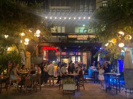 Hoi An Ancient Town Hostel & Bar，位于会安的酒店