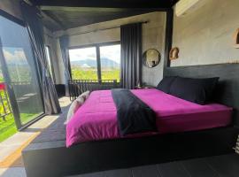 KUBU BLACK HOUSE，位于Jembrana的酒店