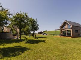 Forrest Houses Bartosze，位于Bartosze的酒店