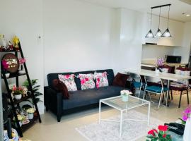 Tambuli Seaside Resort & Spa Tower D Unit 3M，位于Maribago的酒店