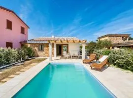 Villa with private pool in San Teodoro just few minutes from La Cinta - beach