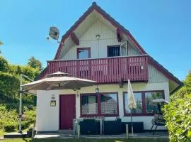 Ferienhaus "Gestiefelter Kater" am See im Bergland